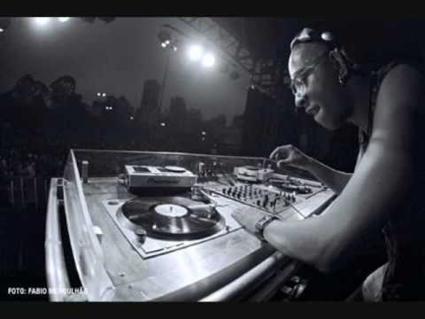 Infrared Vs Gil Felix - Capoeira (DJ Marky & XRS Remix)