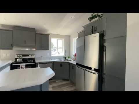 Rivergrove Mobile Home | 2 Beds · 1 Bath · 822 SqFt