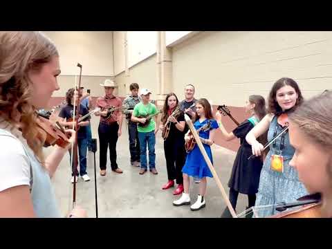 Sierra Hull Plays with Teens  *Cherokee Shuffle* IBMA 2025