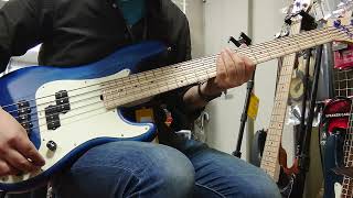 Video thumbnail for Sadowsky MetroLine 21-Fret Hybrid P/J Bass, 5-String - Blue Transparent Satin demo by Ties Store タイズストア