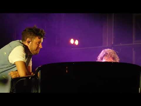 09.05.2021 Barcelona - Pablo López & Antonio Orozco, Entre sobras y sobras me faltas