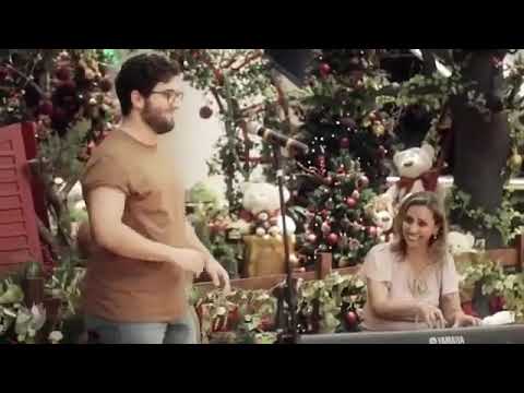 Coral cantando no shopping, é de arrepiar! 😍