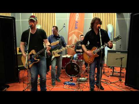Taneytown - Ain't Your Fool Anymore (Live@CaféMartini)