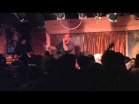 Homeboy Sandman and Senor Kaos - The Maschines (live at Speakeasy 10)