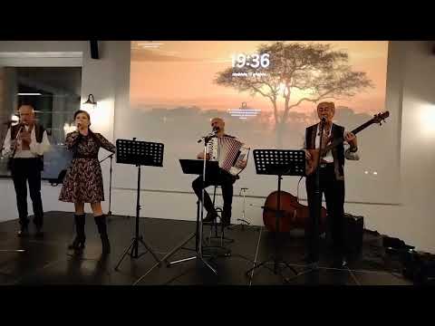 ADŻANA i POŁONINY - ŚWIĘTY CZAS ( POLSKA WERSJA "CHRISTMAS TIME")