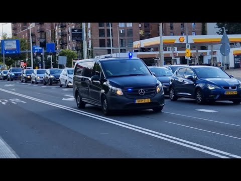 [Dagcompilatie][onderhandelaar] Ambulance, Politie & Rijopleiding met spoed door Rotterdam Centrum!