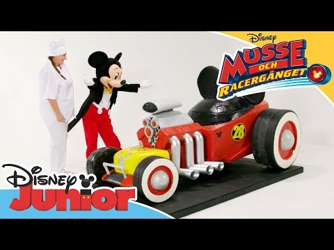 Musse och Racergänget | Musses racerbilstårta 🥕- Disney Junior Sverige