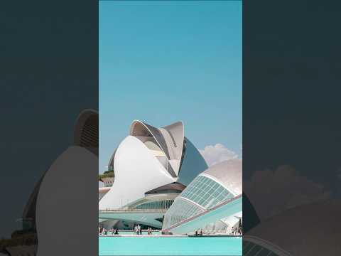 5 Iconic Buildings and Landmarks in Valencia, Spain #Valencia #Spain #Travel #Architecture