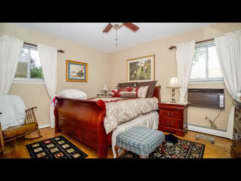 11 Park Pl, Copiague, NY 11726