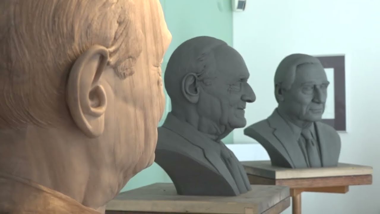 Discover the highlights of Swiss Woodcarving Museum.