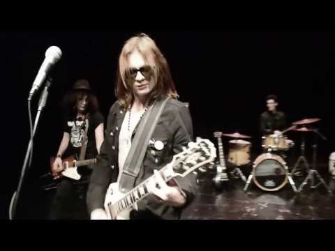 No Flags - The Real Punk Junk 'n' Roll (Official Vídeo)