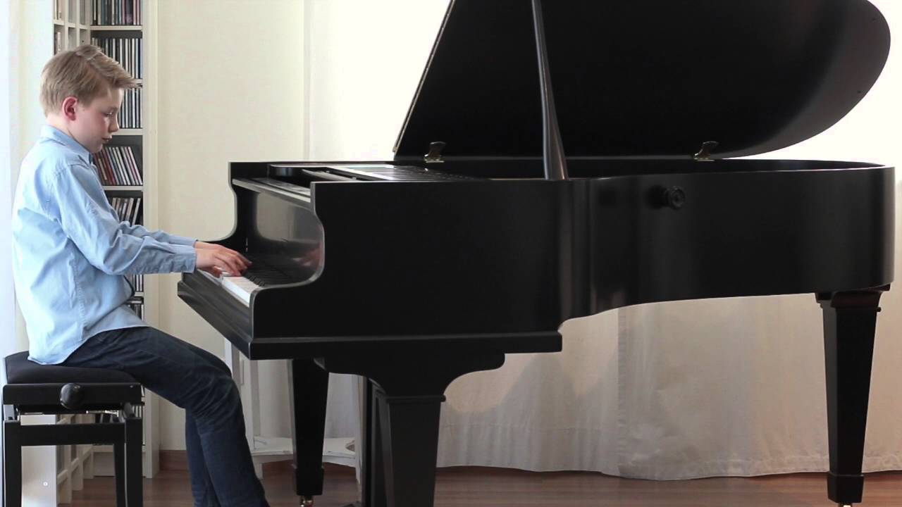 Klavier mit 10 Jahren (2016)