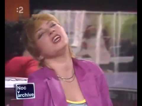 Věra Špinarová - Miluj mě víc  (1981)