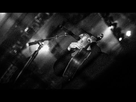 Twenty One Pilots - "Fall Away" Live (Bandito Tour Tampa 2019)