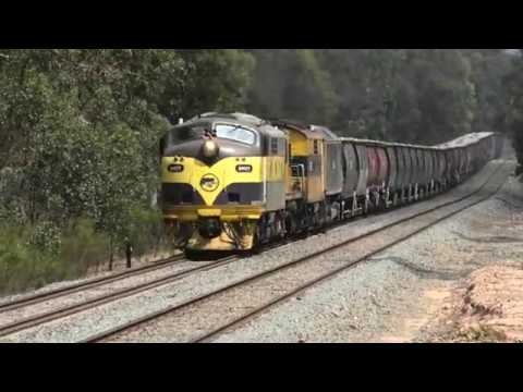 GM27-602-GM22-RL305 on 6KN1 from western Vic to Newcastle depart Seymour.  08-02-20.   14.59.32.