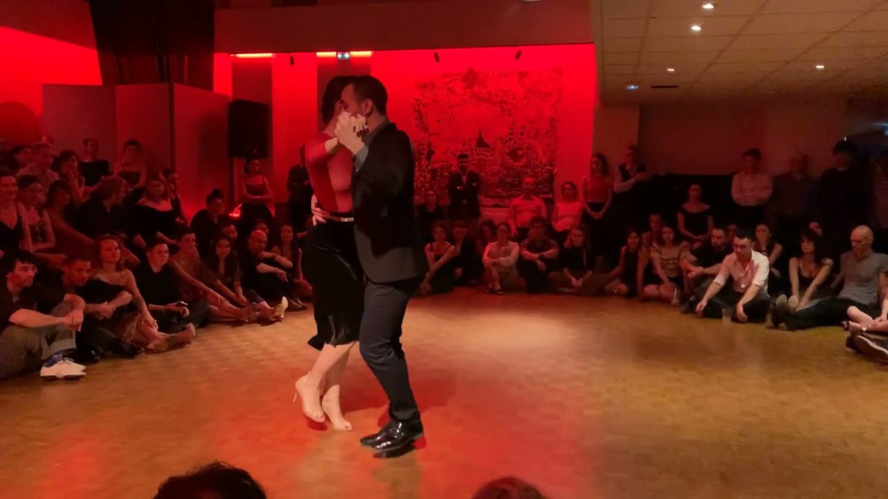 Julia Furmanyuk and Emile Guion - Que Dios te ayude