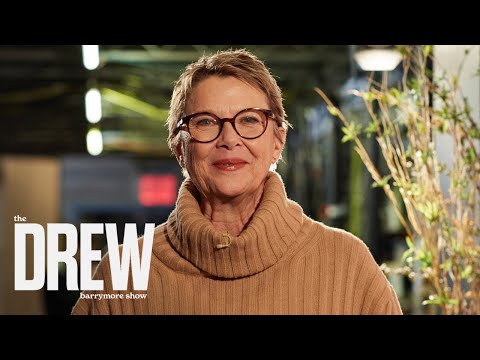 Annette Bening on Becoming Friends with Jodie Foster in "Nyad" | The Drew Barrymore Show