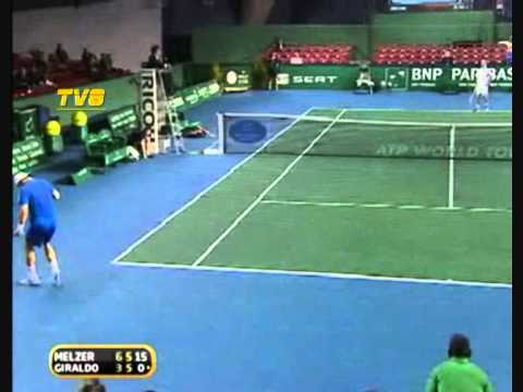 Jurgen Melzer vs Santiago Giraldo - Paris 2010 (2ª Rod.) - 1/2