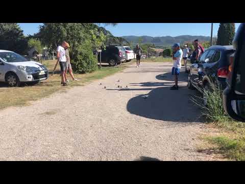 Bonne année 2021 !! Roro brise le fer !! Pétanque 2021 - tir - shoot - le sniper