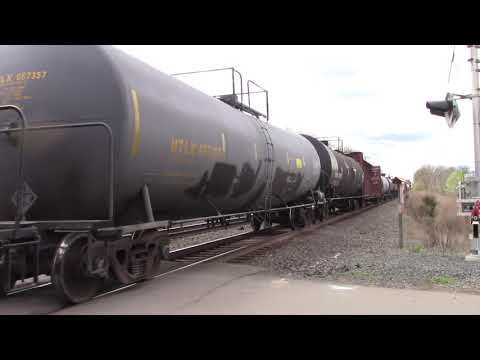Railfanning CSX Lehigh Line in Manville 4/10/20