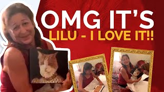 Cat owner reveals her gift! Unboxing her hand-painted royal pet portrait!