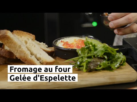Fromage au four et gelée de piment d'Espelette