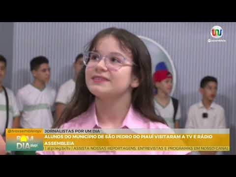 Alunos de São Pedro do Piauí gravam telejornal em estúdio de TV em Teresina