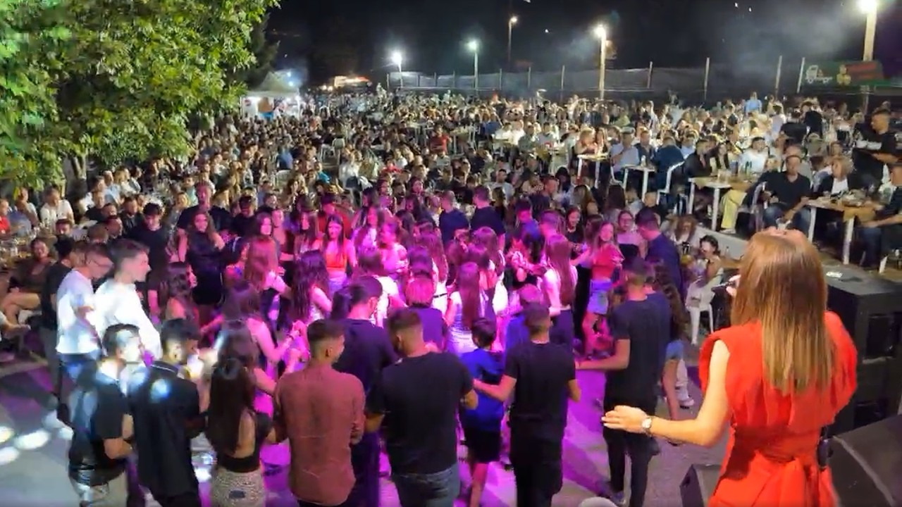 Η Γιώτα Γρίβα ξεσήκωσε το Καρπενήσι - Το πανηγύρι ανήμερα του Προφήτη Ηλία (20.7.26)