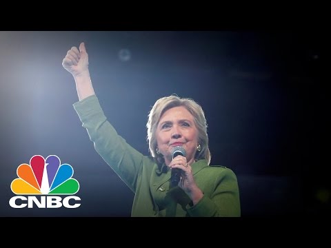 Cozy Relationship Between Hillary Clinton Campaign And Apple Suggested In Leaked Emails | CNBC