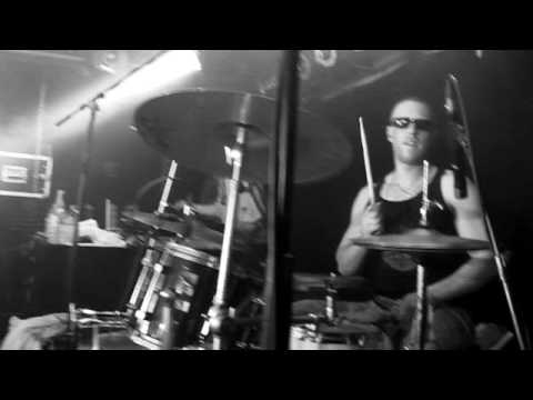 BRENNA Stumpfdog drumming