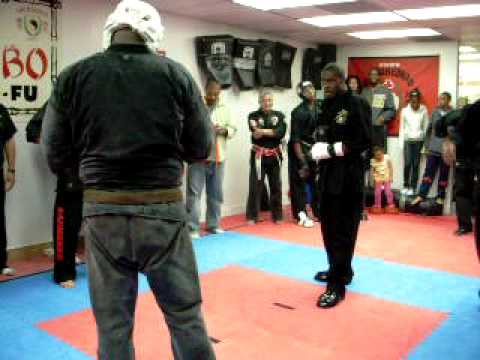 DSCN6681 GARINER VS HUGH