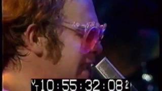 12 - Saterday Night&#39;s Alright For Fighting - Elton John - Live at The Hammersmith Odeon 24-12-1974