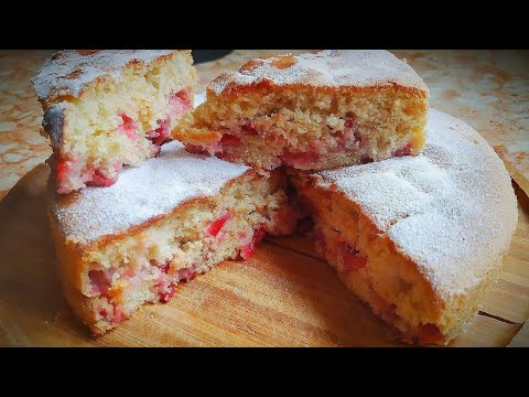 Шарлотка с клубникой /Простой пирог за копейки без масла и молока