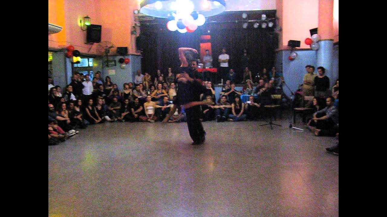 BRUNO TOMBARI y ROCÍO LEQUIO en Viva La Pepa Milonga