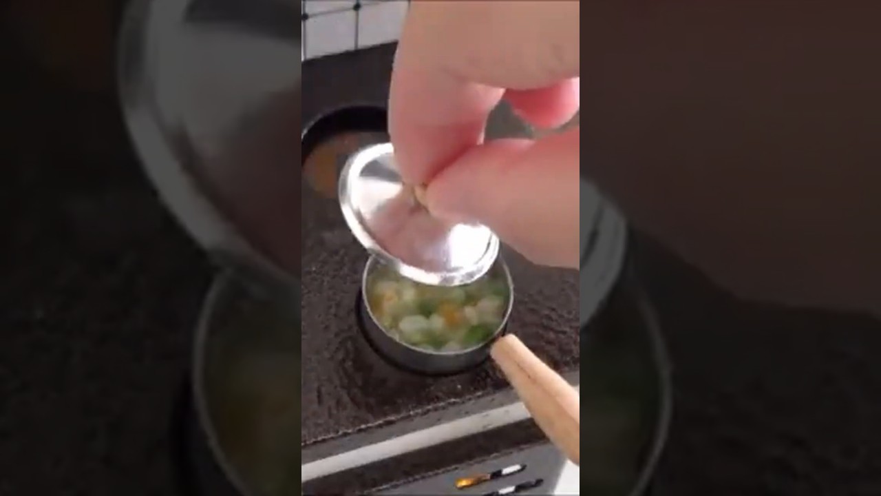 【 ミニチュア料理 】 炊き込みエビピラフ 本当に食べられるミニチュア料理    #miniaturecooking #miniaturefood #minifood #tinyfood #foods