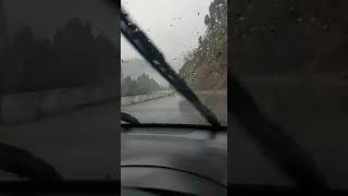 preview picture of video 'Naran,kpk Beautiful weather raining on the way 15 April 2018 latest video.'