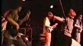 Mr. Bungle - Squeeze Me Macaroni (Cotati 1990)