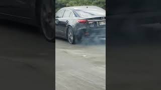 Download lagu Ban kempes terlepas sepenuhnya saat pengemudi terus mengemudi mp3 Download lagu Ban kempes terlepas sepenuhnya saat pengemudi terus mengemudi mp3