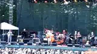 Lyle Lovett at McMenamin&#39;s Edgefield in Oregon - Private Conversation