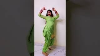 Download lagu Hot silk satin salwar dance... mp3