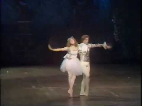 Rudolf Nureyev y Dame Merle Park / Royal Opera House, 1968.