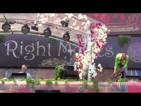 Dave Lambert & Sakso opening Tomorrowland 2012 Main Stage