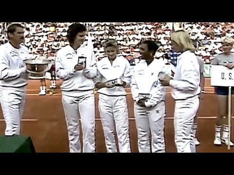 Martina Navratilova vs Hana Mandlikova 1986 Fed Cup Final Highlights