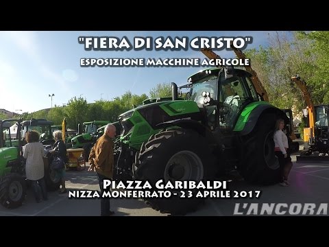 Le macchine agricole alla fiera del Santo Cristo a Nizza Monferrato