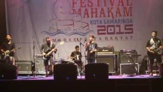 Download lagu The Quick Star -  Nasib Awak Jajak Penyek(Cover Lagu Kutai) #Live In Festival Mahakam Samarinda 2015 mp3