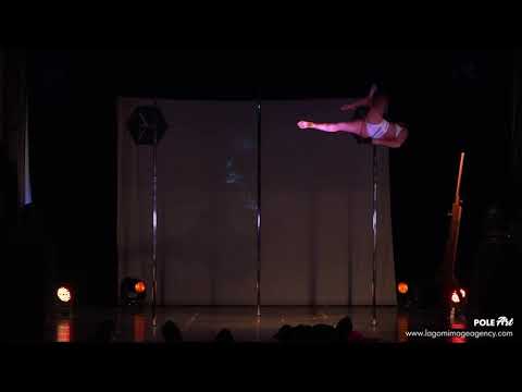 POLE ART ITALY 2021 MASTERS ADVANCED 40+  3RD PLACE - VIVIENNE RED