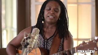 Folk Alley Sessions at 30A: Ruthie Foster - &quot;Joy Comes Back&quot;