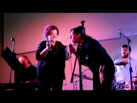 Marián Farías Gómez & Mavi Díaz - Serenata para la tierra de uno