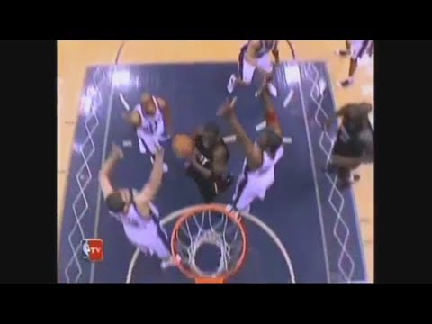 Dwyane Wade 32 Points 5 Ast @ New Jersey, 2005-06.