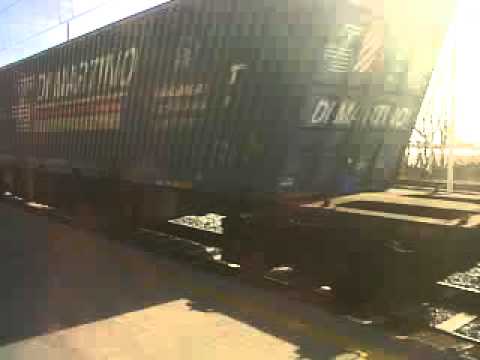 E655 in testa a un Treno Merci di Containers !